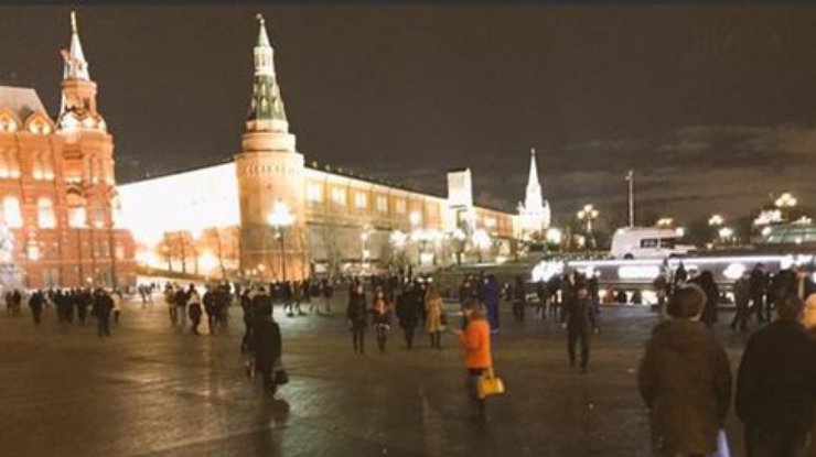 Майдан в Москве: "Титушки" разогнали митингующих с Манежки