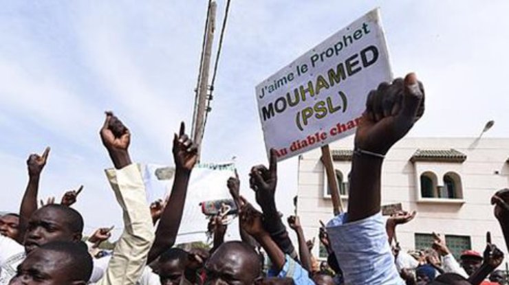В Нигере протестовали против Charlie Hebdo: 4 погибших