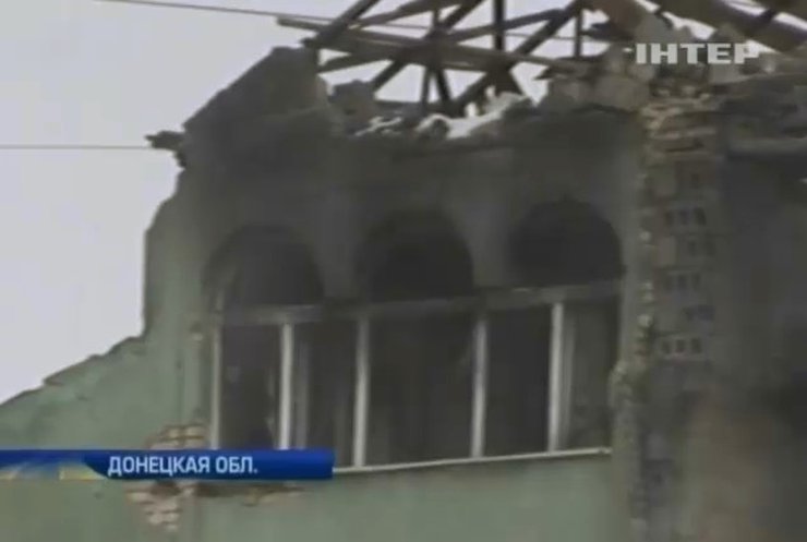 В Марьинке террористы уничтожают дома лояльних к Украине жителей