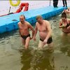 Украина встретила Крещение купаниями и молитвами