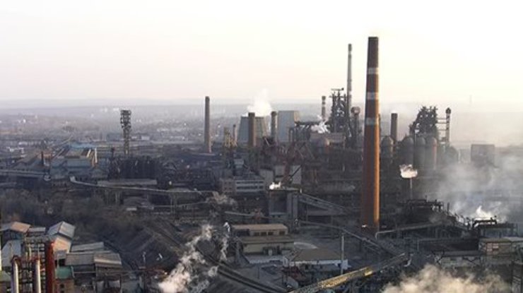 Террористы обстреляли Донецкий металлургический завод