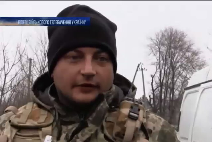 Військові запевняють, що аеропорт атакують російські військові