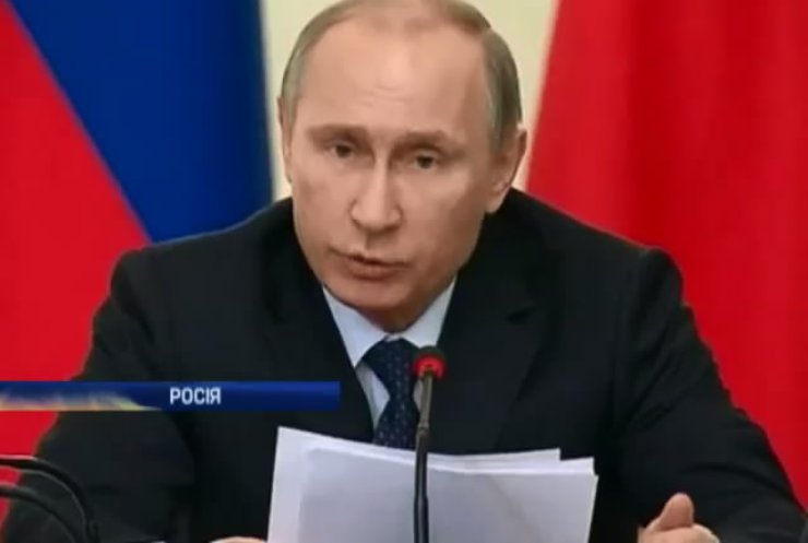 Путін пообіцяв зміцнювати військову міць Росії