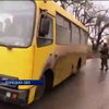 Мешканці Павлополя на Маріупольшині змушені тікати від обстрілів