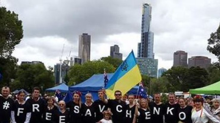 В Нью Йорке, Шанхае и Мельбурне потребовали освободить Савченко (фото,видео)