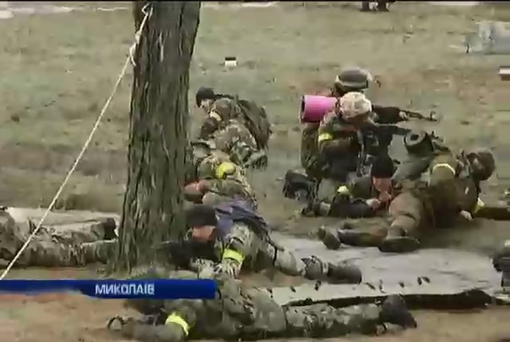 Фахівці з військової медицини тренують бійців з Миколаїва