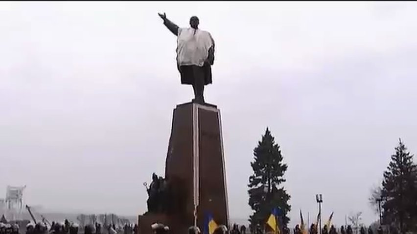 В Запорожье активисты дают Ленину еще неделю
