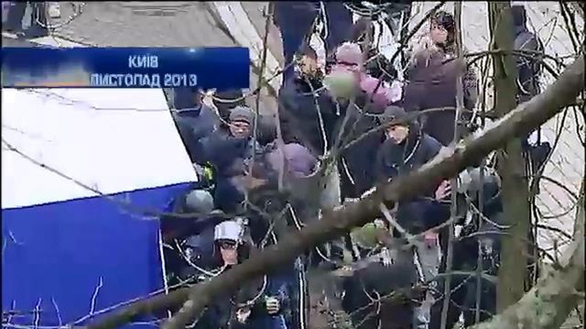 Тітушек на Майдан завозили кримінальні ватажки