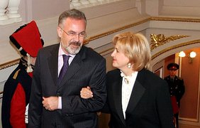 - Пойдем, дорогая..