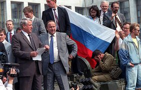 - И силой нельзя, и отступать нельзя.. Надо, чтобы и победа была, и чтоб без войны. Дипломатия, понимаешь