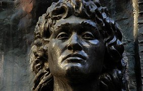 Фрагмент барельефа