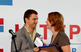 - Ваша "сетка" достойна всех похвал и ... поцелуя!