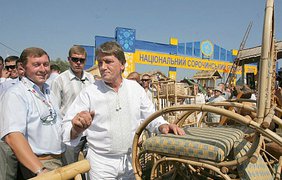 - Почем нынче трон?
