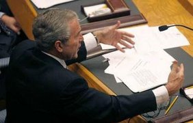 - Вы сию минуту желаете открыть дискуссию?