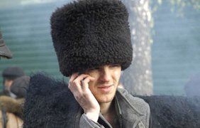 - Алё! Командующий! Давай подкрепление!