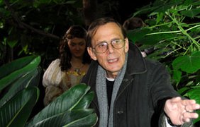 - В глаз! Дуршлаг из него сделай!