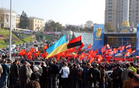 На другой стороне Майдана - поклонники Витренко