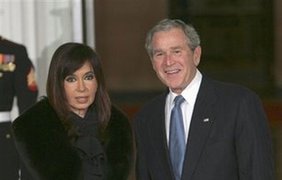 Джордж Буш и президент Аргенитины Кристина Фернандез де Киршнер