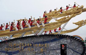 КНР празднует 60-летие