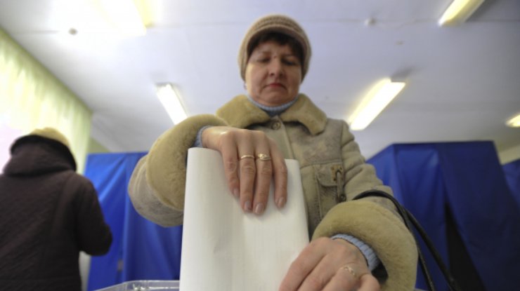 Сегодня в Украине проходит первый тур президентских выборов