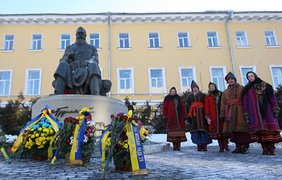В Киеве почтили и память Михаила Грушевского