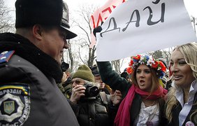 FEMEN остались без портфеля