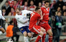 Уэйн Руни и Франк Рибери забили по мячу
