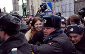 Задержание участников акции на Триумфальной площади в Москве