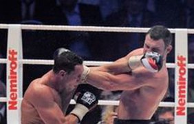 Кличко вновь защитился
