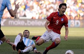 Маскерано доигрался до "горчичника" за этот фол