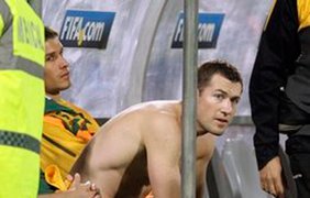 Жарко было и на скамейке запасных