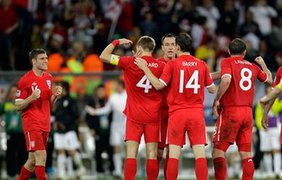 Родоначальники футбола таки пробились в плей-офф