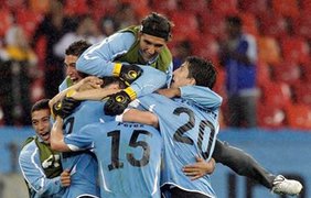 ЧМ, день 16-й: Уругвай и Гана первыми прорвались в 1/4 финала