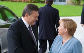 Президент Украины Виктор Янукович и канцлер Германии Ангела Меркель