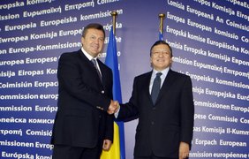 Виктор Янукович и президенто Европейской комиссии Жозе Мануэлем Баррозу