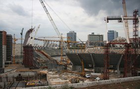 Евро-2012: Познань сдает стадион, а Киев крепит крышу