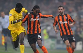 Виллиан обыгрывает Эбуэ