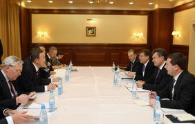 Украинская делегация во время встречи с генсеком ООН Пан Ги Муном