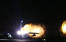Британский военный самолет ВВС Tornado GR4 взлетает с РФС Мархем, в Англии