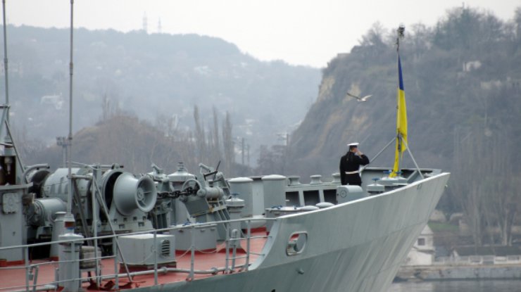 Церемония подготовки корабля управления ВМС Украины "Славутич" к выходу в море