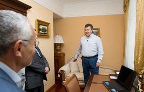 Янукович показал Межигорье