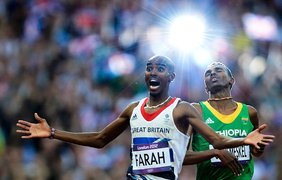 Британский спортсмен выигрывает забег на 5000 метров