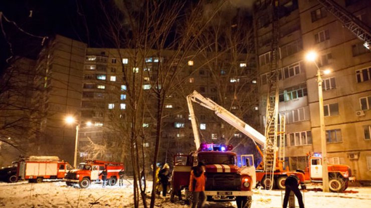 Взрыв и пожар унес жизни людей в Харькове