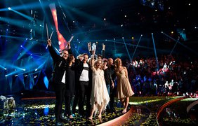 Евровидение-2013 выиграла Эммили де Форест из Дании