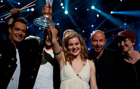 Евровидение-2013 выиграла Эммили де Форест из Дании