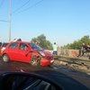 Машина чуть не упала с Московского моста в Киеве