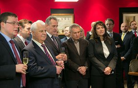 Firtash Foundation: Дни Украины в Великобритании; Дмитрий и Лада Фирташ с гостями на открытии торгов Лондонской Фондовой Биржи