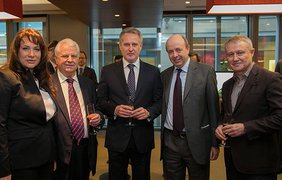 Firtash Foundation: Дни Украины в Великобритании; Дмитрий и Лада Фирташ с гостями на открытии торгов Лондонской Фондовой Биржи