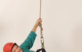100-летняя Дорис Лонг увлеклась промышленным альпинизмом в 85 лет