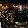 600 человек собрались на Майдане почтить память Скрябина